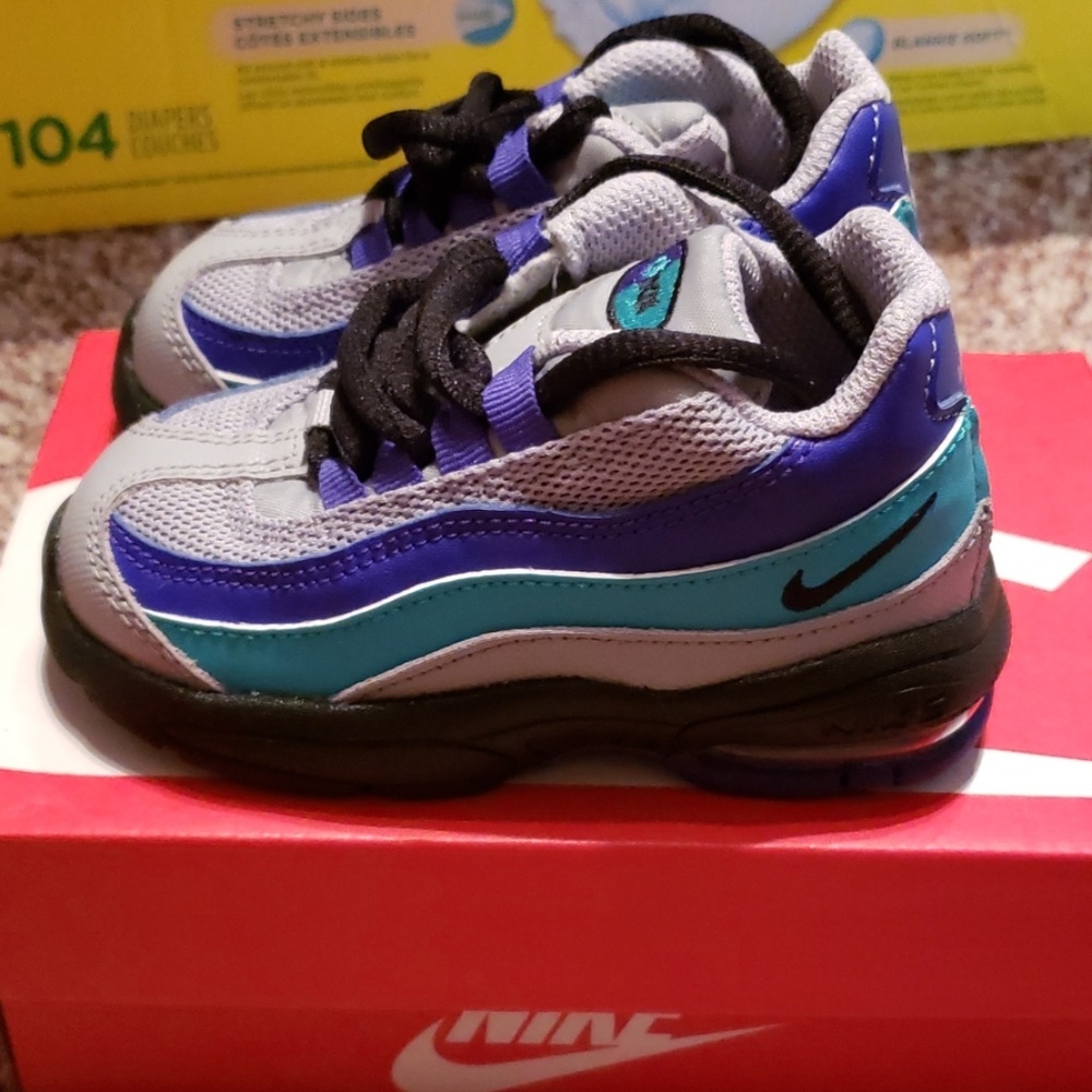 Toddler Nike air max - Picture 2 of 4